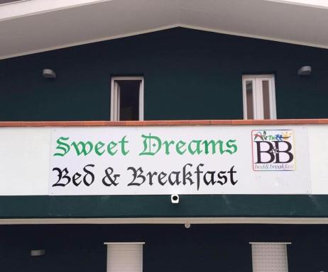 Sweet Dreams - Housity