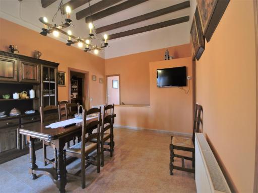 Beach Cottage in Vila-sacra near Beaches and Aquabrava - Housity
