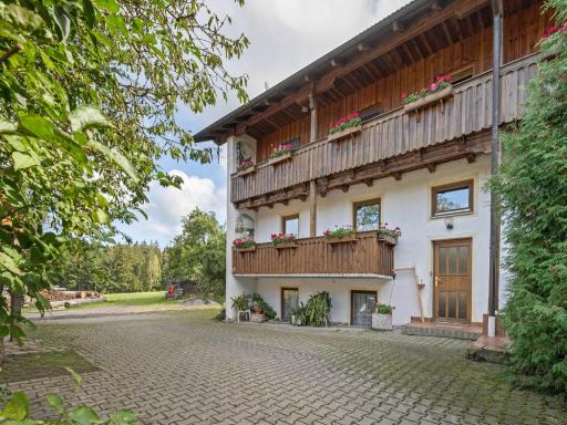 Farmhouse in Neukirchen near Heiligen Blut - Housity