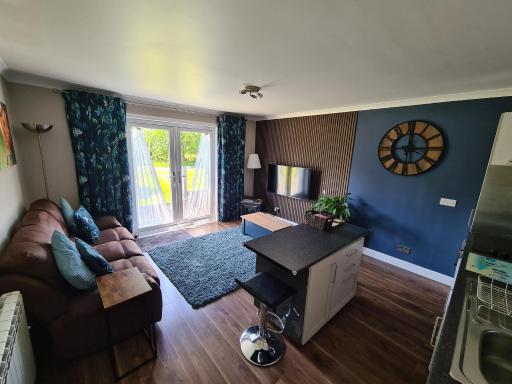 Coel Ila - Housity