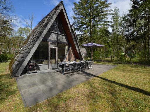 Holiday Home in Stramproy Nature Reserve - Housity