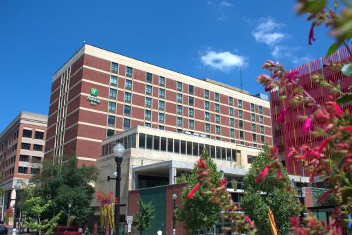 Holiday Inn Lancaster, an IHG Hotel - Housity