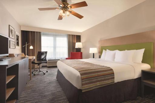 Country Inn & Suites by Radisson, Galena, IL - Housity