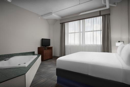 The Suites Hotel at Waterfront Plaza - Housity