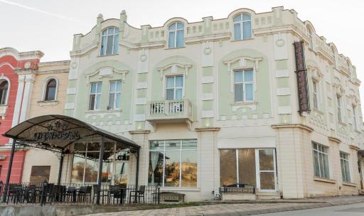 Hotel CENTRAL Balchik - Housity
