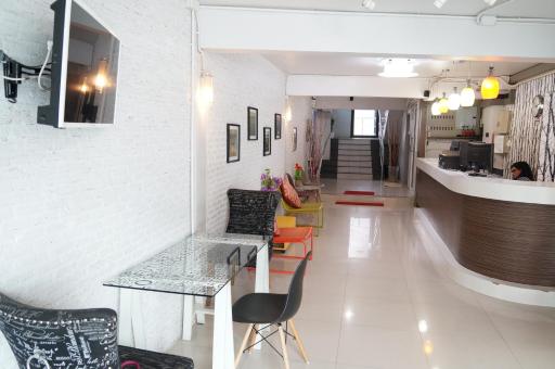 Ma Non Nont Hotel & Apartment - Housity