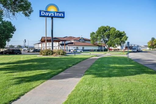 Days Inn by Wyndham Billings - Housity