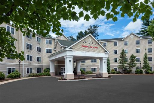 Hampton Inn & Suites North Conway - Housity