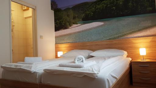 B&B By The Way - Housity