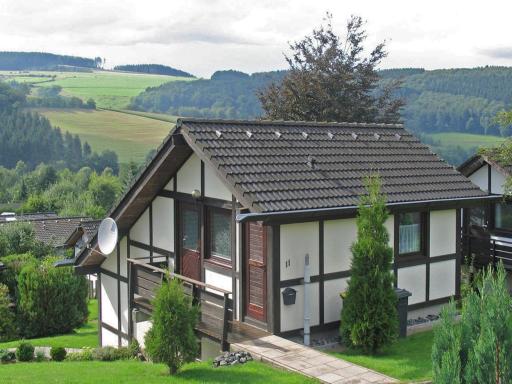 Holiday home in Mielinghausen near ski area - Housity