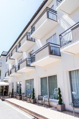 Hotel Laura - Housity