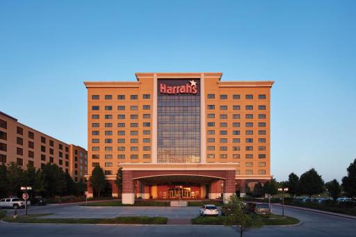Harrah's Kansas City Hotel & Casino - Housity
