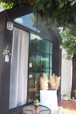 Grace Riverfront - Housity