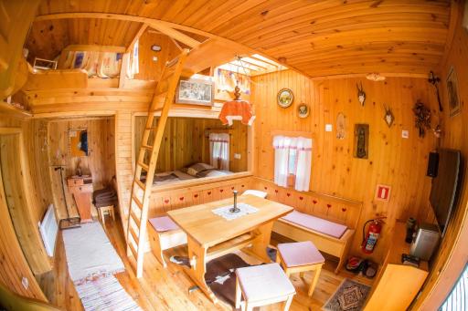 Guest House Kraljev Hrib - Housity