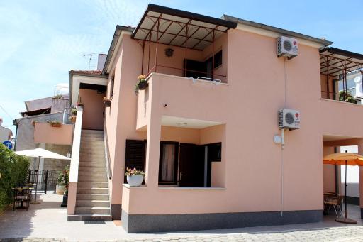 Apartments Garden - Housity