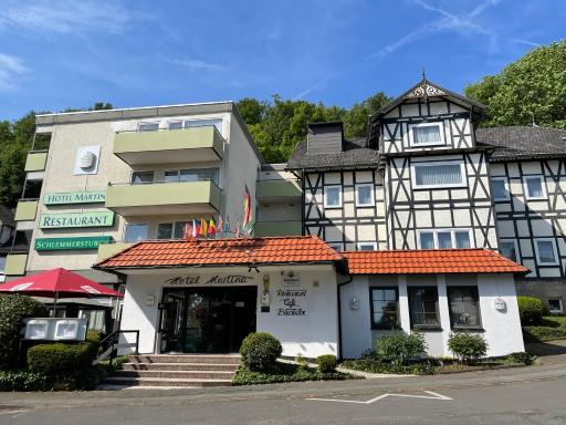 Hotel Martina - Housity