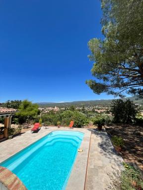 Agréable chambre d'hôtes avec piscine - Housity