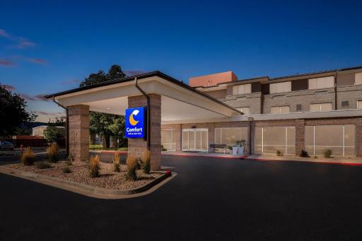 Comfort Inn & Suites Boulder - Housity