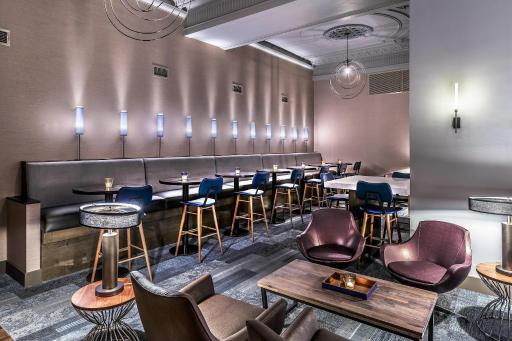Cambria Hotel Chicago Loop - Theatre District - Housity