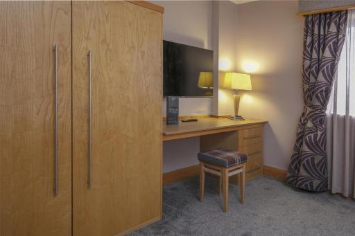 Best Western Premier Knowsley Suites Hotel & Spa - Housity