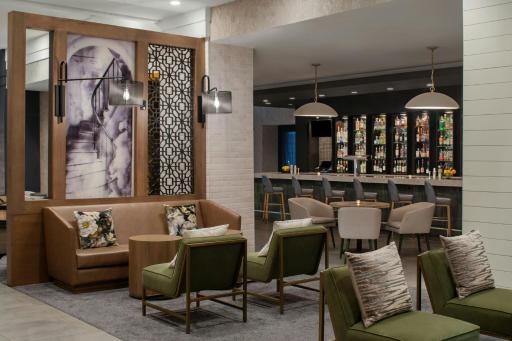 Renaissance Chicago North Shore Hotel - Housity