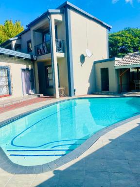 Zamambongi Guest House - Housity