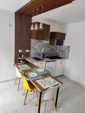 Cozy accommodation near Lyon - Housity
