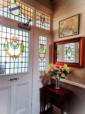 Hunters Lodge Guest House - Housity