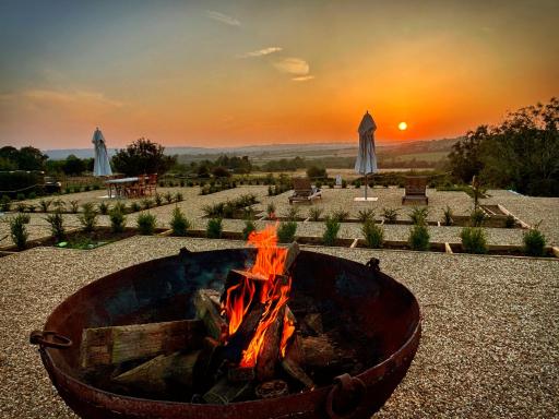 Dovecote Cotswold Cottages - Housity