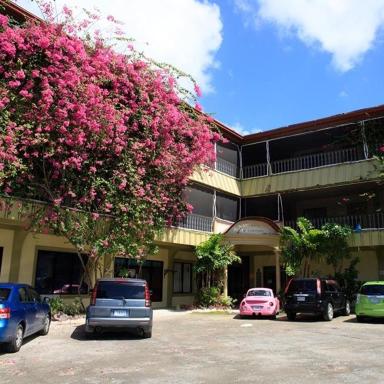 S & C Hotel Suites & Apartment - Housity