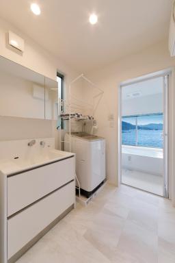 SEASIDE TERRACE SUN - Vacation STAY 12430 - Housity