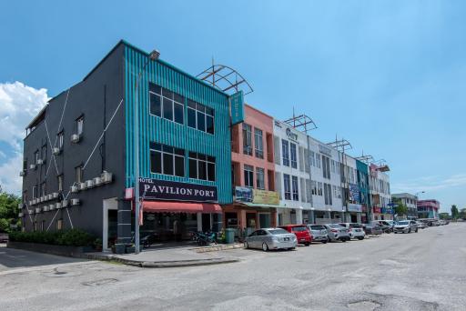 Hotel Pavilion Port - Housity