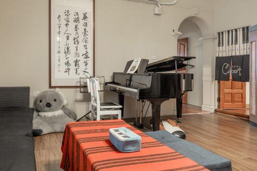 Hill Side B&B - Housity
