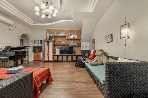Hill Side B&B - Housity