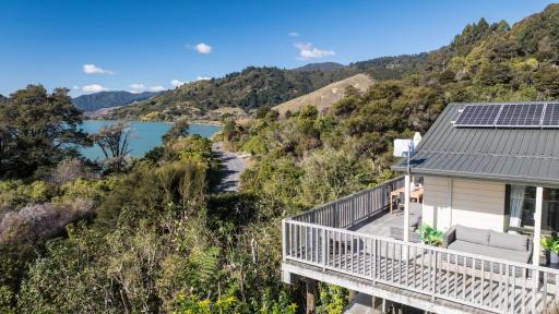 Travel Proud Tepuia Cottage - Havelock Holiday Home - Housity