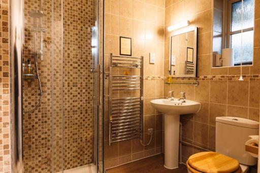 The Coach and Horses - Housity