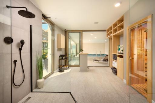 Hotel Moeesy, Blue & Green Oasis - Housity