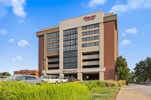Drury Plaza Hotel St Louis Creve Coeur - Housity