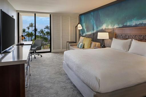 Courtyard by Marriott King Kamehameha's Kona Beach Hotel - Housity