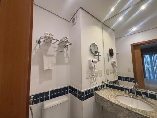Flat Lindo ao lado Park Ibirapuera Av Paulista com garagem 103 - Housity