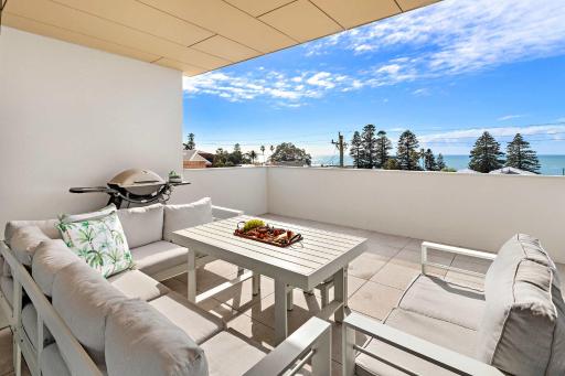 Shellharbour Seaview Luxury Escape - Housity