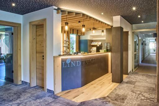 Hotel Lindenhof - Housity