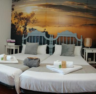 Hostal Urries Restaurante - Housity
