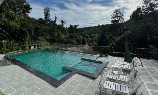 The Saraiville - Luxury Riverside Retreat, Cottages and Villas - Housity