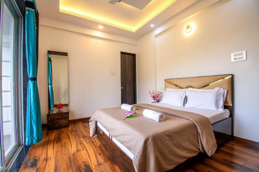 Hotel Aristro Lonavala - Housity