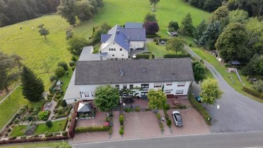 Ferienwohnungen Hoefchen - Housity