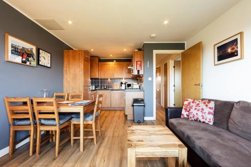Lochend Park View Apartment - Housity