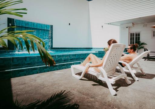 Oasis Hotel - Housity