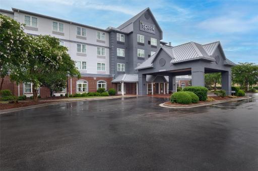 Spark by Hilton Summerville - Housity