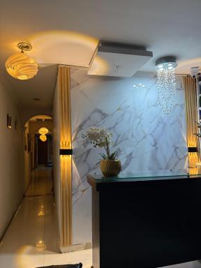 Hotel Balcony - Housity